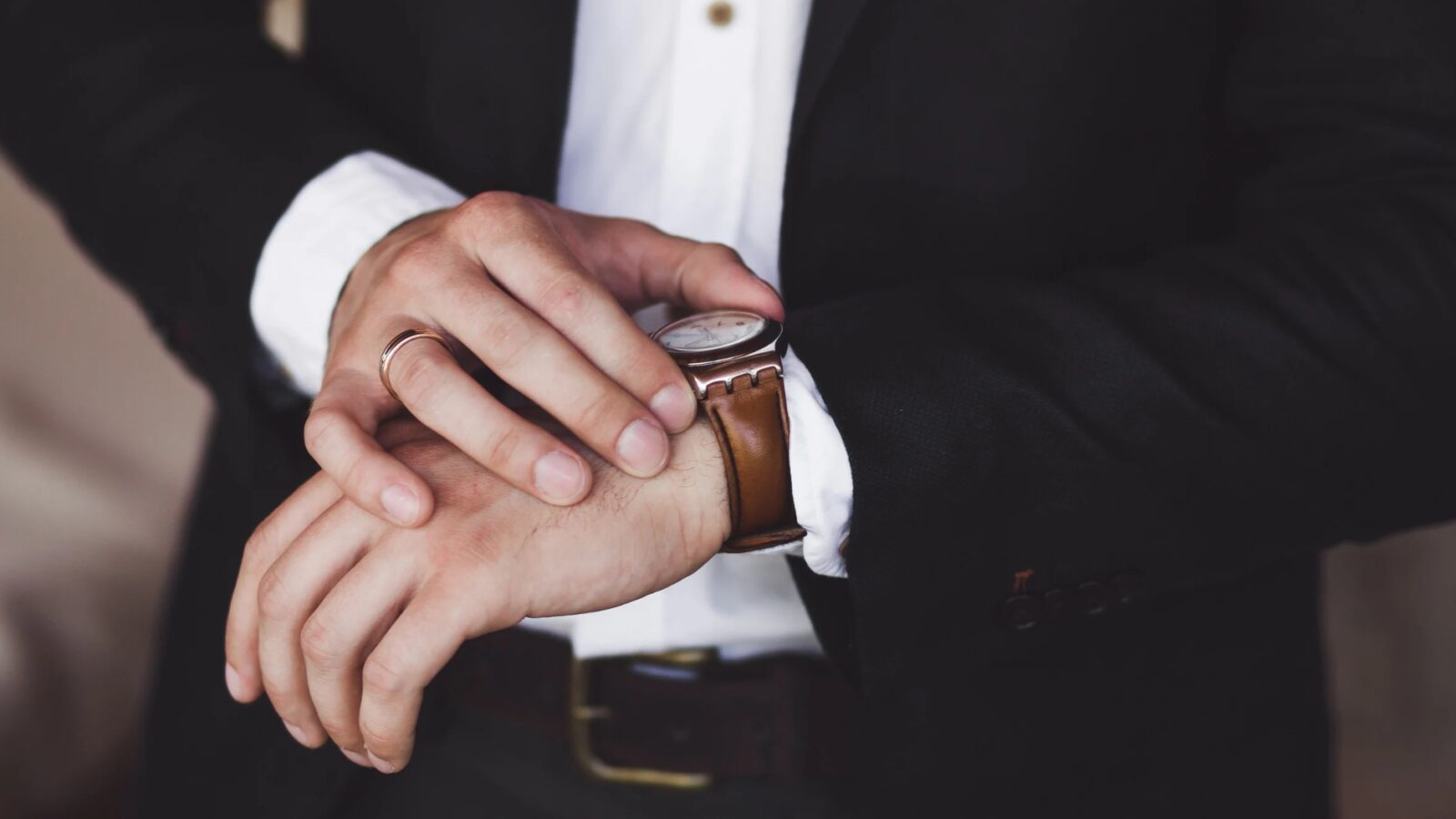 Die schönsten Uhren für Männer bis 2000 Euro Stil, Technik und echte Wertarbeit