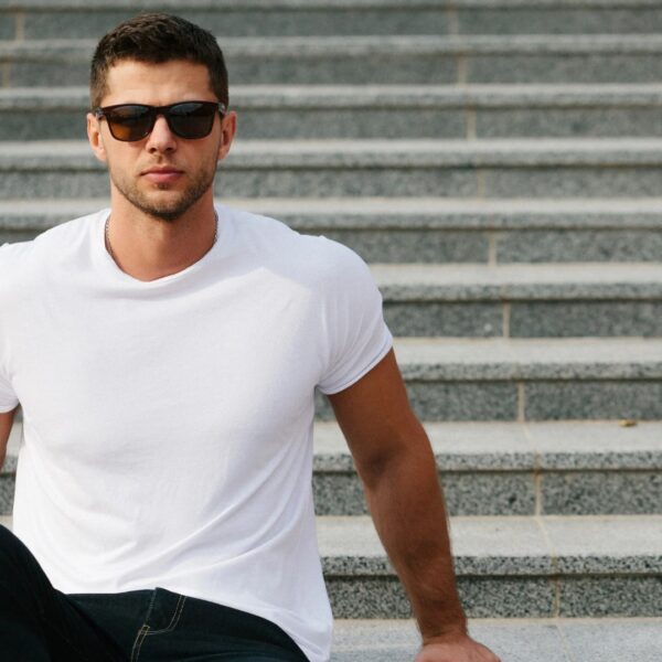 Weiße T-Shirts für Herren in guter Qualität Der Ratgeber für das perfekte Basic