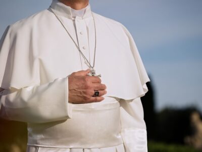 wie viel verdient der papst